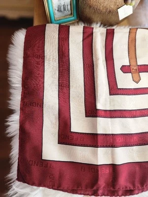 Bufanda de seda geométrica Fendi Foto 1 de 4