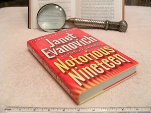 Janet Evanovich    *NOTORIOUS NINETEEN*  HC/DJ 1st Edition - 1st Printing - Picture 1 of 11