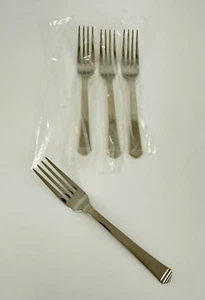 Towle MONTCLAIR 4 Dinner Forks 18/10 Stainless Korea Flatware 7 3/4" New - Picture 1 of 6