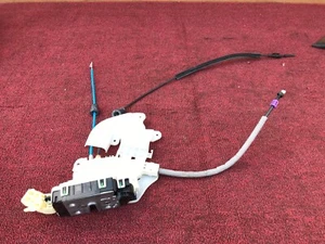 ✔MERCEDES W218 W212 E550 CLS550 E63 CERRADURA PUERTA TRASERA DERECHA PESTILLO ACTUADOR 71K OEM - Imagen 1 de 5