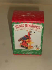 1998 HALLMARK "MERRY MINIATURES SERIES GOOFY'S CABOOSE #5 CHRISTMAS ORNAMENT - Picture 1 of 2