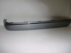 MODELLA PARAURTI POSTERIORE DESTRO MERC CLASSE E W210 IN ARGENTO BRILLANTE 21088530219744 - Foto 1 di 1