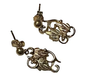 Black Hills Gold 10k Rose Two Leaf Green Earrings Vine Scroll Pierced - Picture 1 of 4