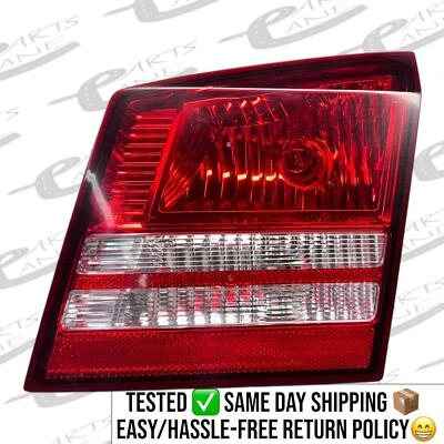 2011-2013 DODGE JOURNEY Rear Right Lid Mounted Taillight RR RH OEM — 第 1/4 张图片