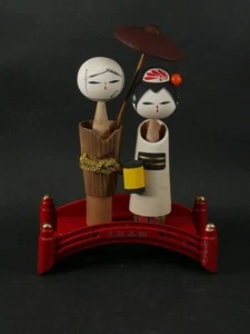 Vintage Japanese Wood Kokeshi Doll Harimayabashi Yosakoi Bushi Kochi w/ Box - Picture 1 of 14