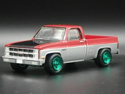 Modello Auto Diecast 1/64 GMC SIERRA Pickup Truck Verde 1981 - Immagine 1 di 4