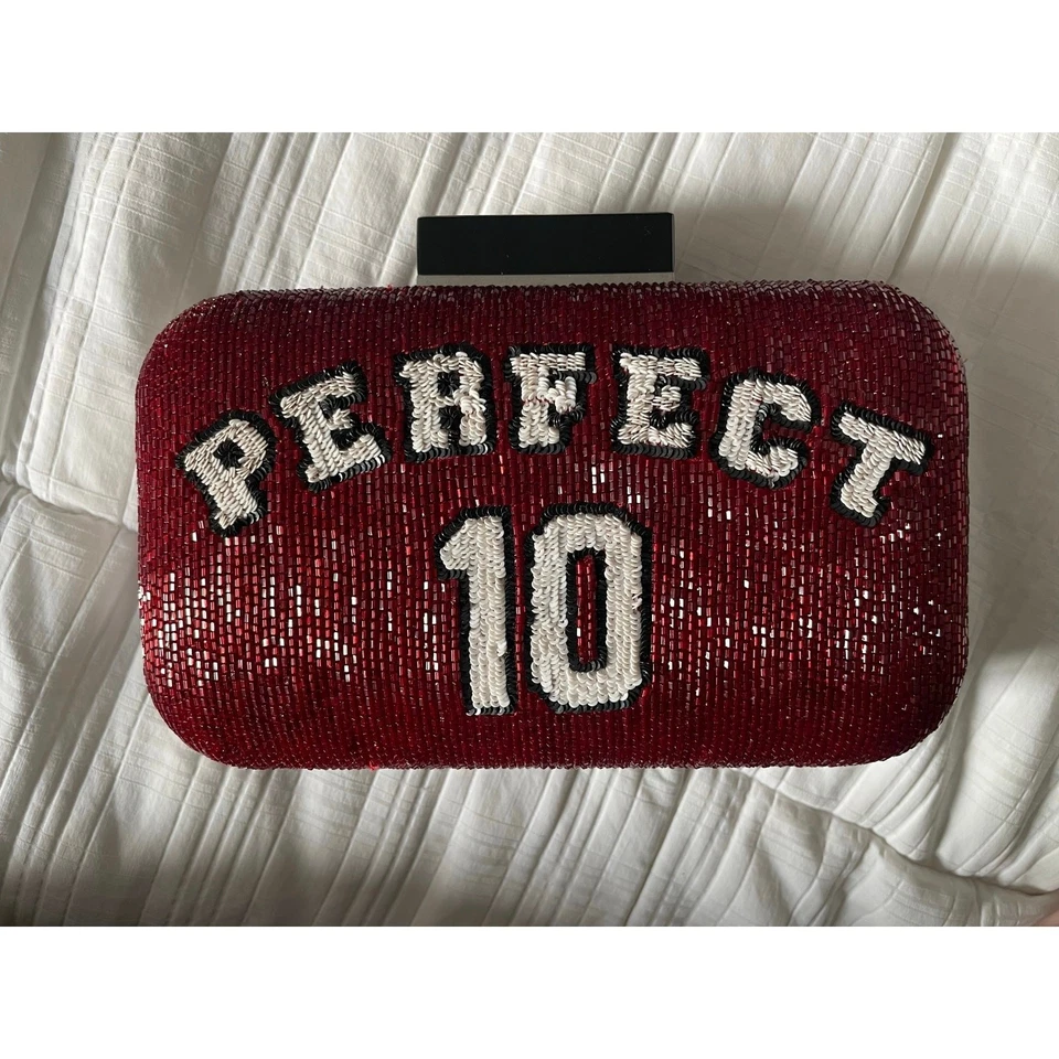 Bolso sin asas Alice+Olivia Shirley Perfect 10 cuentas rojas  Foto 1 de 4