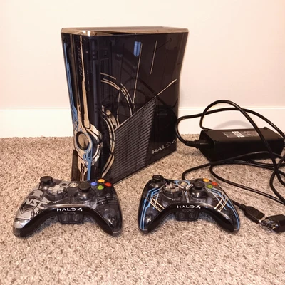 Xbox 360 Halo 4 Limited Ed 320GB Console + 2 Controllers - Complete Bundle - Image 1 of 4