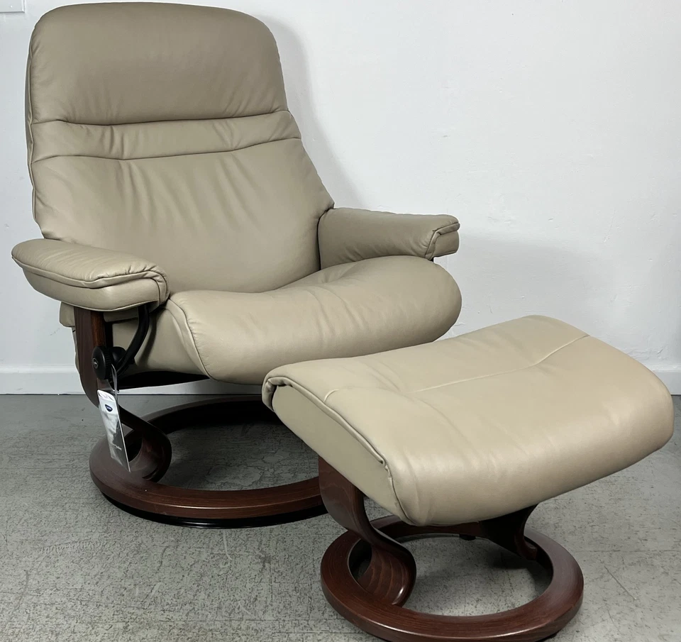 Ekornes Stressless Modern Leather Reclining Chair Mayfair Model