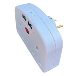 Adaptador de viaje europeo Daewoo de 2 pines del Reino Unido a la UE enchufe doble con 2 puertos USB - Imagen 1 de 9