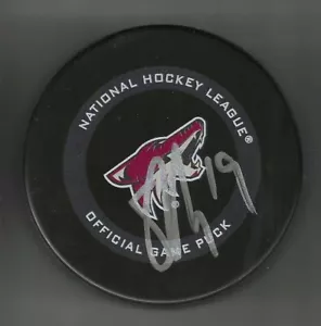 Shane Doan Signed Arizona Coyotes Official Game Puck Phoenix Utah Mammoth - Picture 1 of 1