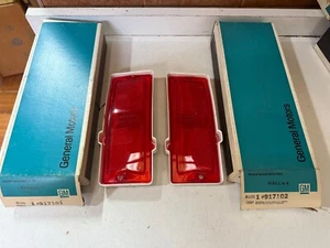 NOS 1970 1971 1972 CHEVELLE LH RH LENS GM #917102 #917101 NOS NEW - Picture 1 of 6