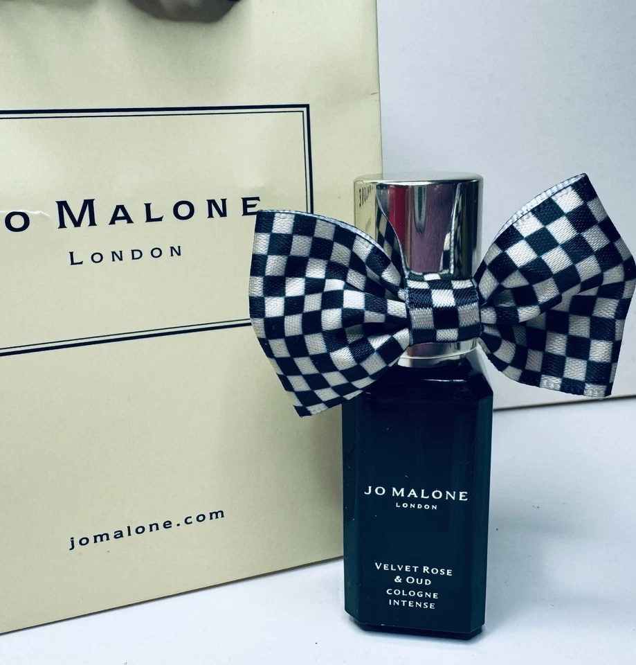 1 Pc) VELVET ROSE & OUD Mini spray de Jo Malone tamaño pequeño 9 ml Foto 1 de 1