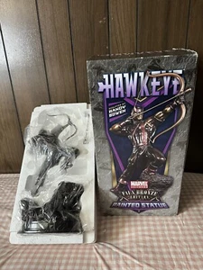 HAWKEYE Faux Bronze Edition Painted Statue Randy Bowen # 153/250 - Picture 1 of 16