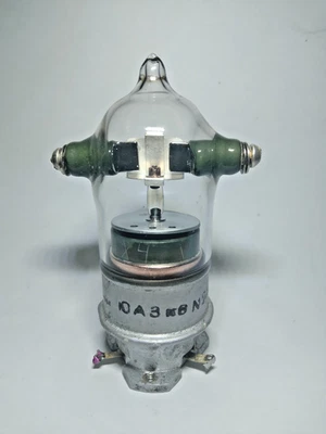 Relé/interruptor SPST de vacío de alta potencia USADO 1 pieza. V1V-1T1 /B1B-1T1 10A 3kV Foto 1 de 3