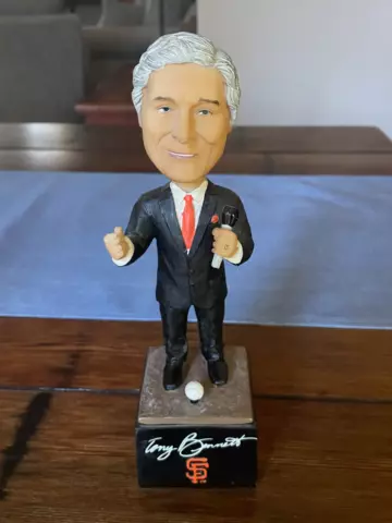 SAN FRANCISCO GIANTS TONY BENNETT "I LEFT MY HEART" Bobblehead Cover