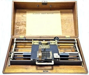 Antigua maquina de escribir THE HALL BOSTON antique and rare Typewriter 1890 - Imagen 1 de 8