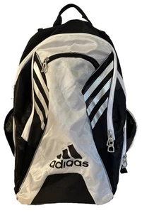 Mochila Tenis Adidas Negra/Blanca/Bolsillo Temático, Mucho Almacenamiento VER NOTAS - Imagen 1 de 10