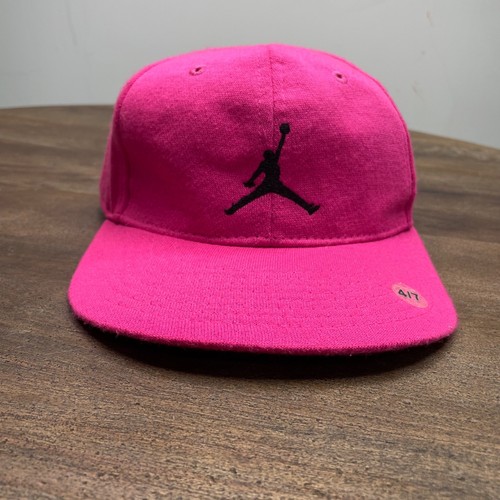 Cappello Air Jordan bambina età 4 7 rosa caldo tesa piatta sportivo