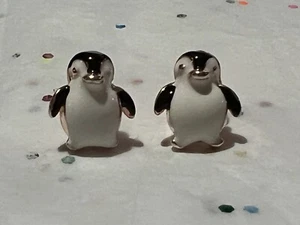 New Small Penguin Bird Post Earrings * Adorable and small - Picture 1 of 9