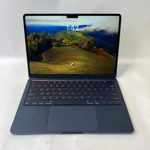 2022 Apple MacBook Air 13.6" M2 8C GPU 3.5GHz 8GB RAM 256GB SSD MLY33LL/A - Photo 1/10
