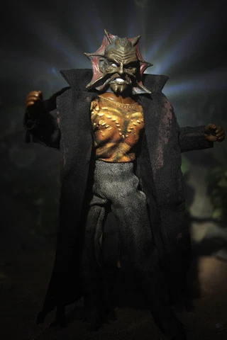 Mego Horror Wave 14 - Jeepers Creepers (Outfit Variant) 8" Action Figure Cover