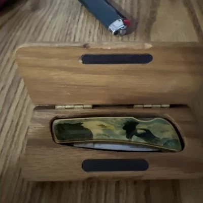 Collectible Knives with Display Case - Image 1 of 2