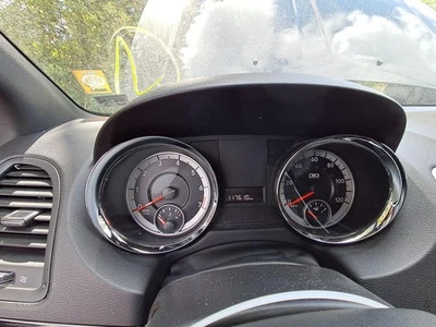 Dodge Caravan 2014 velocímetro Cluster 120 MPH usado 118 k millas pieza OEM Foto 1 de 4