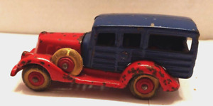 Hubley Cast Iron Take-a-part Woody Station Wagon