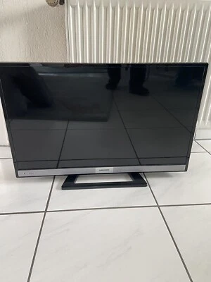 Grundig Fernseher 32 VLE 5520 BG - Bild 1 von 2