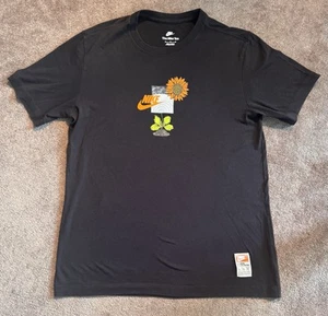 Nike Grow Your Sole T-shirt Sz M Black Graphic Print Sneakerhead Tee Flower - Picture 1 of 9