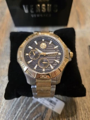 Nuevo reloj pulsera de moda Versus Versace para hombre columna tono dorado 45 mm VSPZT0421 Foto 1 de 4