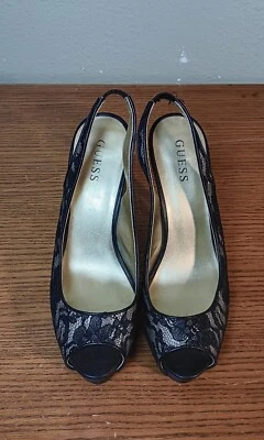 Tacones de aguja Guess Peep Toe negro/dorado 5" plataforma talla 10M 1,5" Foto 1 de 4