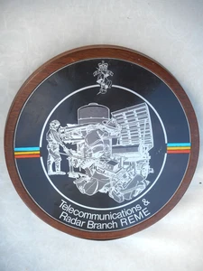 TELEKOMMUNIKATION & RADARZWEIG R.E.M.E.     WANDRELIEF/WAPPEN/SCHILD - Bild 1 von 1