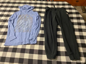 Gap Kids Star Wars long sleeve hoodie R2D2 Tee Shirt Size M lot - Picture 1 of 6
