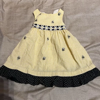 Vestido Emily Rose Boutique Niñas 3T Amarillo Seersucker Abejas Acentos Solero Foto 1 de 4