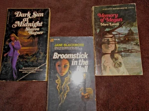 VINTAGE ACE GOTHIC PAPERBACKS LOT(3) MID-1970s - Picture 1 of 3