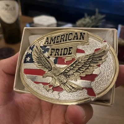 Пряжка на ремень с орлом и флагом American Pride байкерская патриотическая ковбойская винтажная 90-е   - Изображение 1 из 3