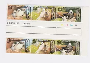 Norfolk Island stamp Scott #275-276 Christmas 1980 Birds MNH Gutter pair block - Picture 1 of 1