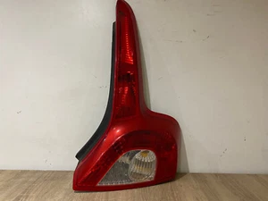 VOLVO C30 MK2 REAR LIGHT O/S DRIVERS SIDE / RIGHT HAND SIDE 27710205 - Picture 1 of 2