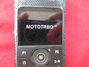 Motorola SL7550 MotoTRBO UHF 403-470Mhz AAH81QCN9NA2AN - Zdjęcie 1 z 5