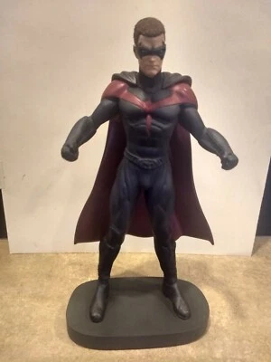 FILME BATMAN & ROBIN - ESTÁTUA DE ROBIN 12,5" - LOJA DE ESTÚDIO WARNER BROS 1997  - Imagem 1 de 2