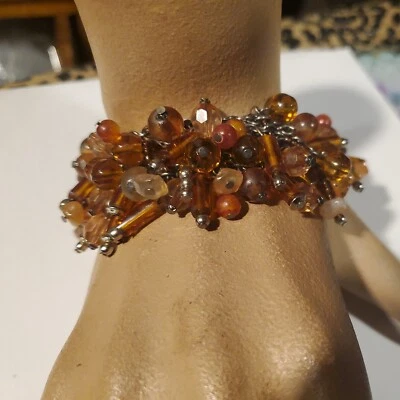 Preciosa pulsera Cha Cha color ámbar con cadena de malla de cuentas de vidrio y esmeriladas de 7"  Foto 1 de 4