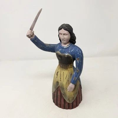 Cuchillo primitivo de mujer de madera tallada a mano tallada arte popular Santa Juana de Arco de colección Foto 1 de 4