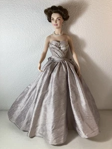 Franklin Mint - GEORGETOWN YEARS - 15" Jacqueline Kennedy Porcelain Doll - Picture 1 of 14