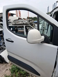 2020 VAUXHALL COMBO E MK4 OSF DRIVER SIDE FRONT RIGHT WINDOW GLASS - Picture 1 of 3