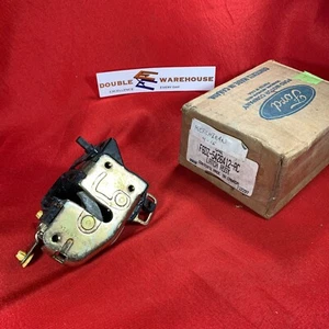 NOS OEM Ford F6DZ-5426412-AC Right Rear Door Latch - Imagen 1 de 2