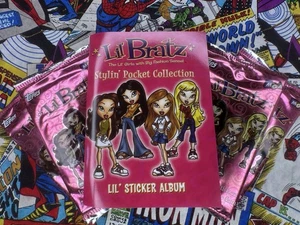 Paquete de paquetes de pegatinas selladas Topps Lil’ Bratz 2004 (5) con álbum - Imagen 1 de 6