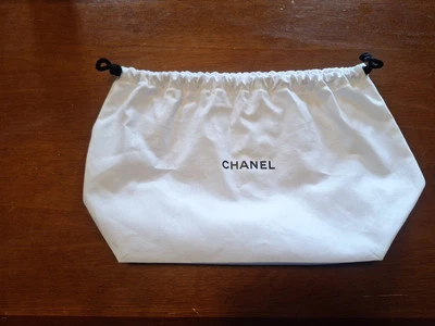 Auténtica bolsa de algodón blanca con cordón CHANEL Essential 8W X 5D X 7H Foto 1 de 4