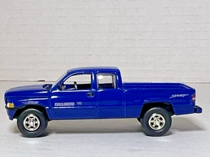 Johnny Lightning 1996 96 DODGE RAM SPORT 2500 4X4 V8 Rubber Tire Pickup Truck - Picture 1 of 8